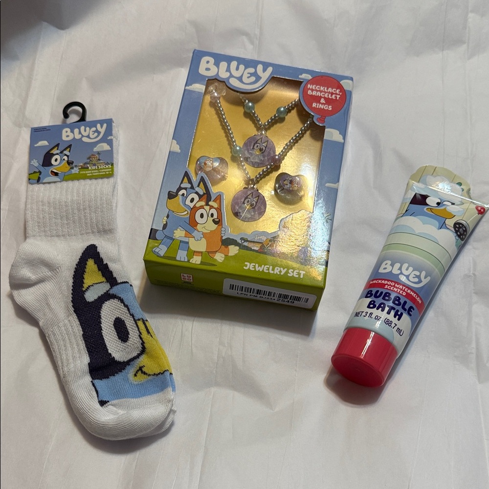 Bluey Kids Jewelry Set, socks and bubble bath